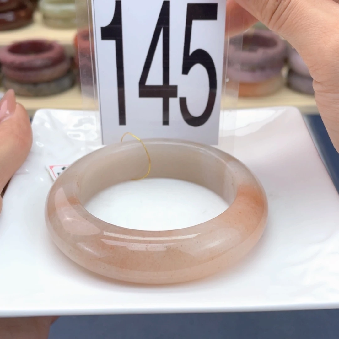 【闪购商品】石英质玉手镯未镶嵌