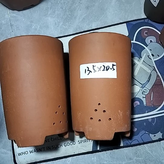 紫砂红泥大笔筒两个