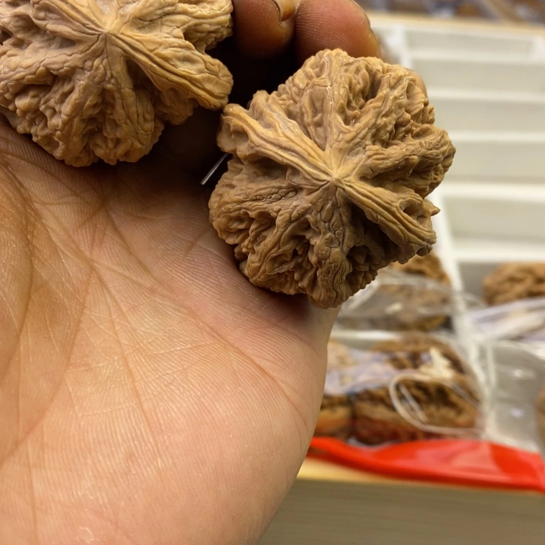 文玩核桃吊坠粗筋45