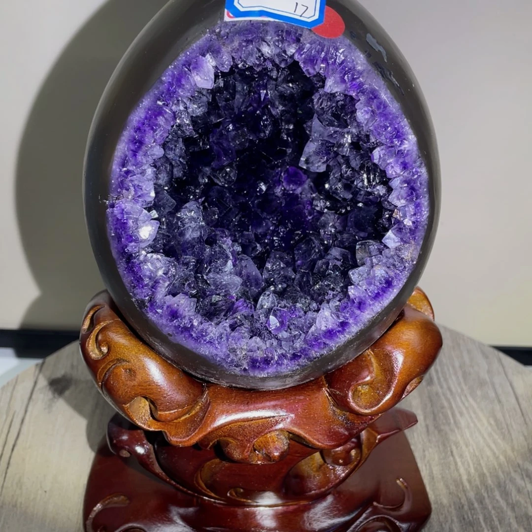 紫晶未镶嵌大型摆件（非配饰）小潘