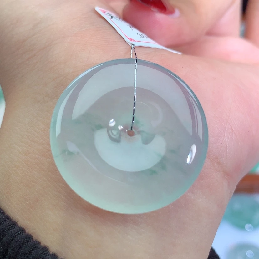 【闪购商品】翡翠吊坠(不含链)未镶嵌