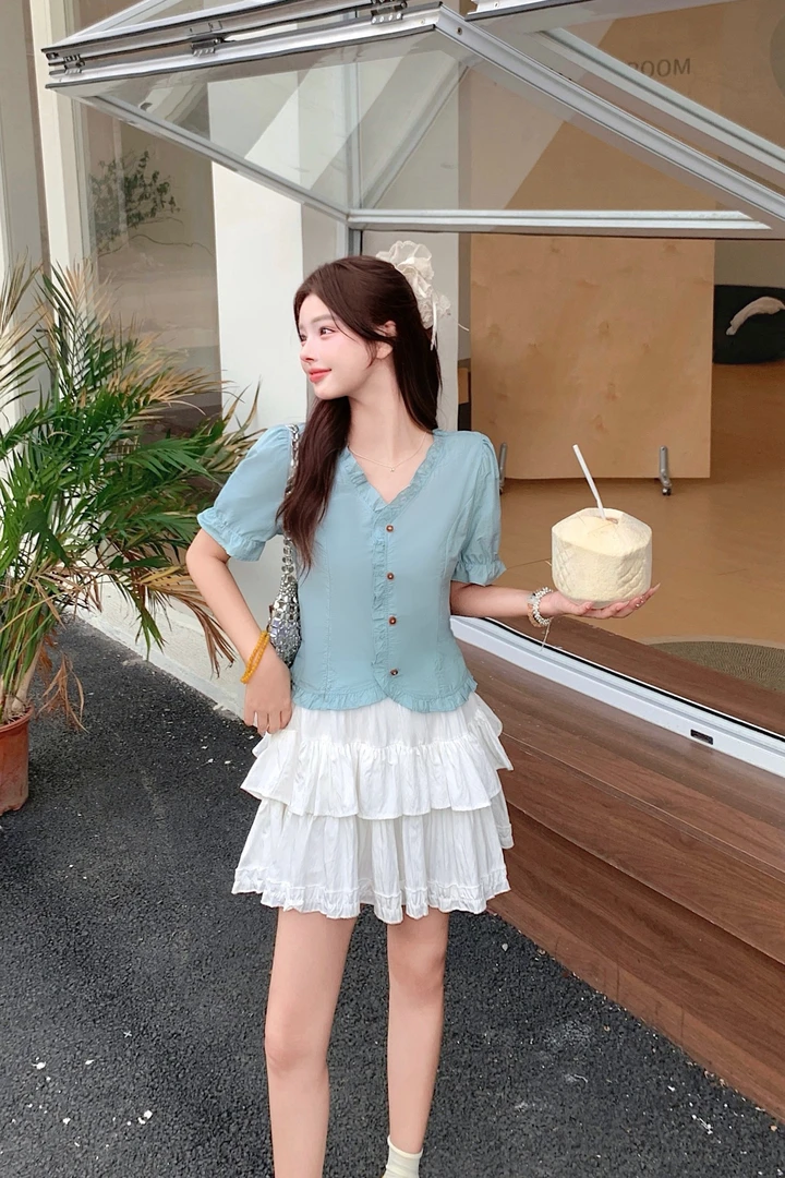 25166夏季法式V领衬衫洋气减龄小香风衬衫