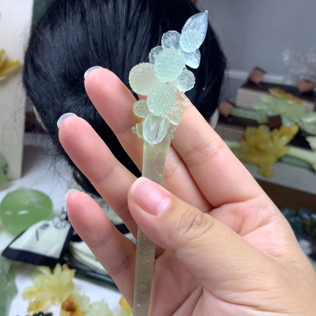 欣***^未镶嵌蛇纹石玉发簪