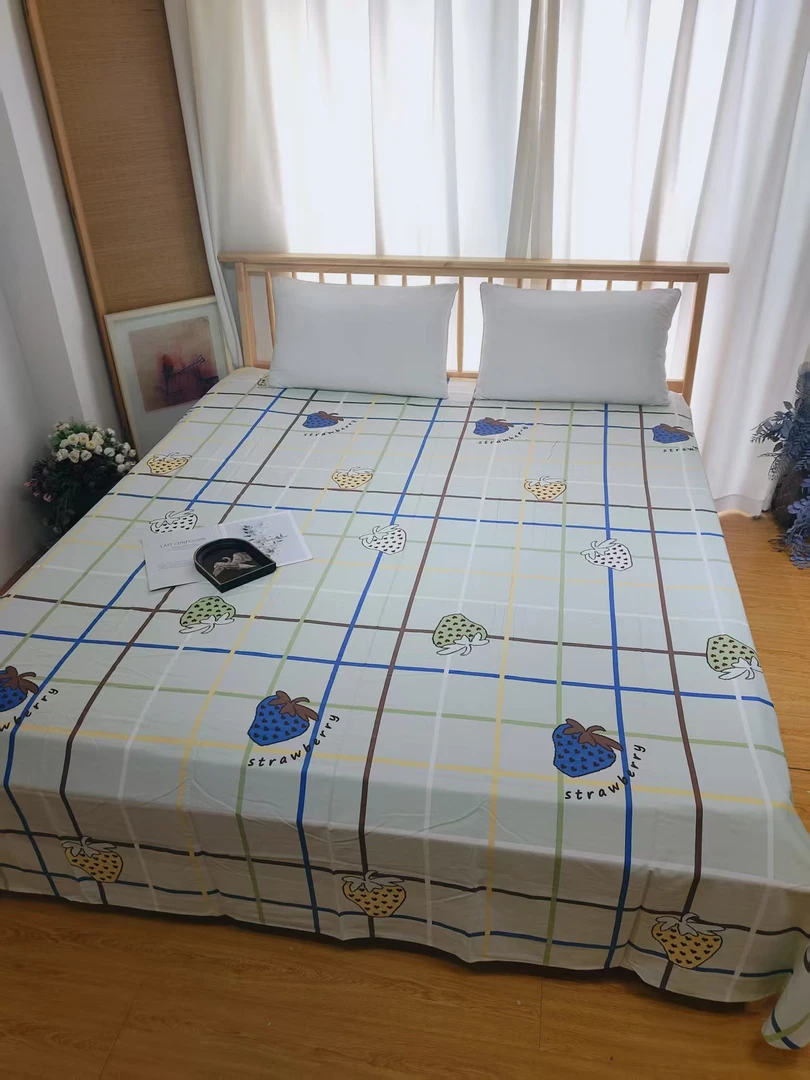 沐彩云棉双人床单250*250微瑕～草莓格Y348