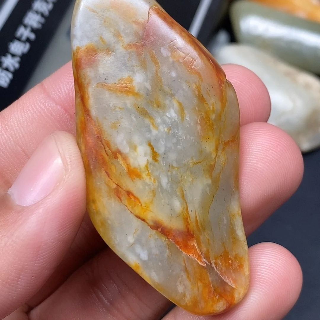 和田玉（糖玉）未镶嵌挂件