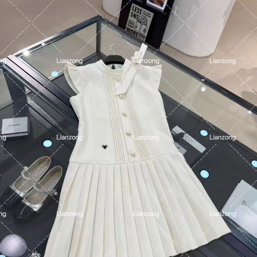 2025夏季小个子新款法式气质香风无袖高级百褶连衣裙