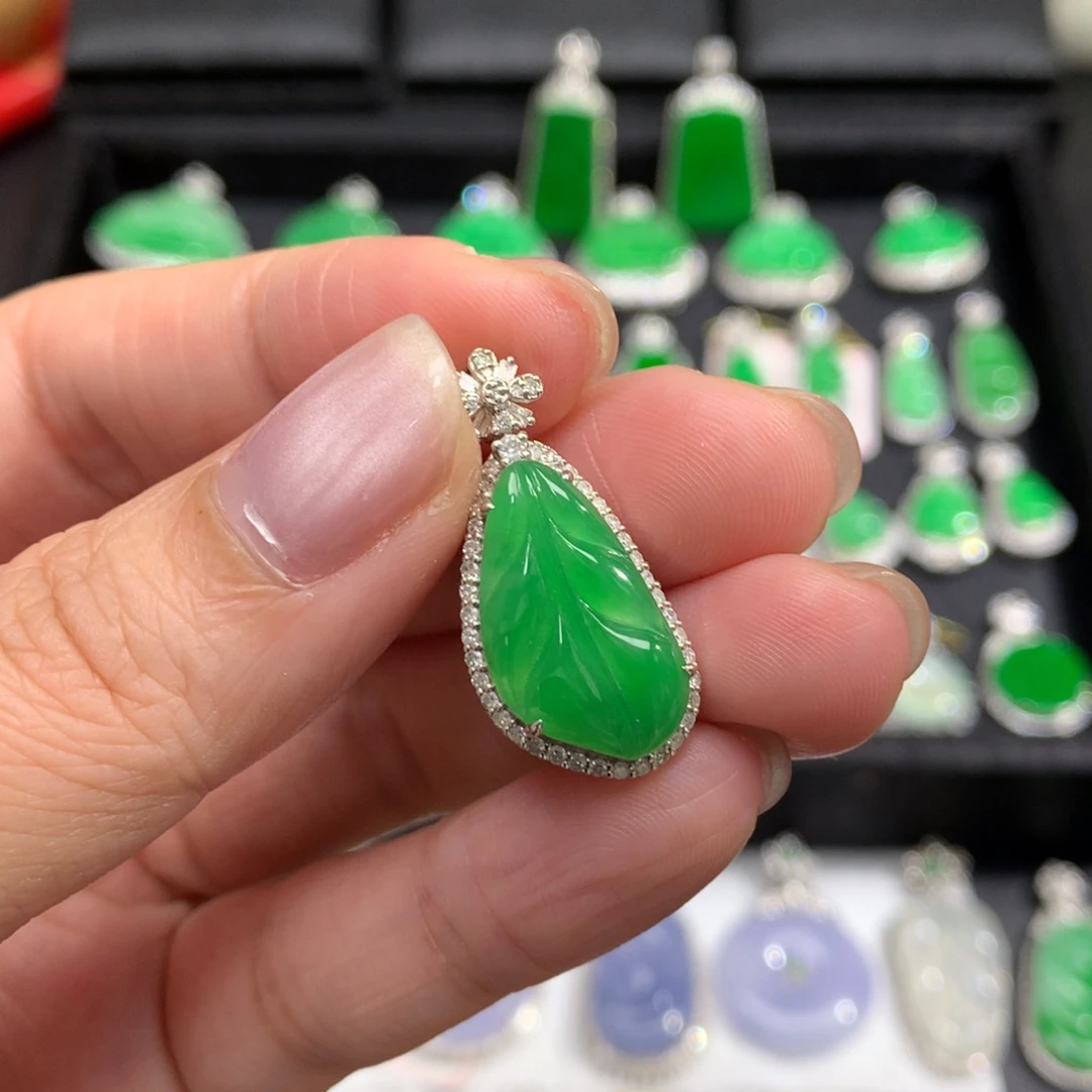 翡翠18K金镶嵌吊坠(不含链)