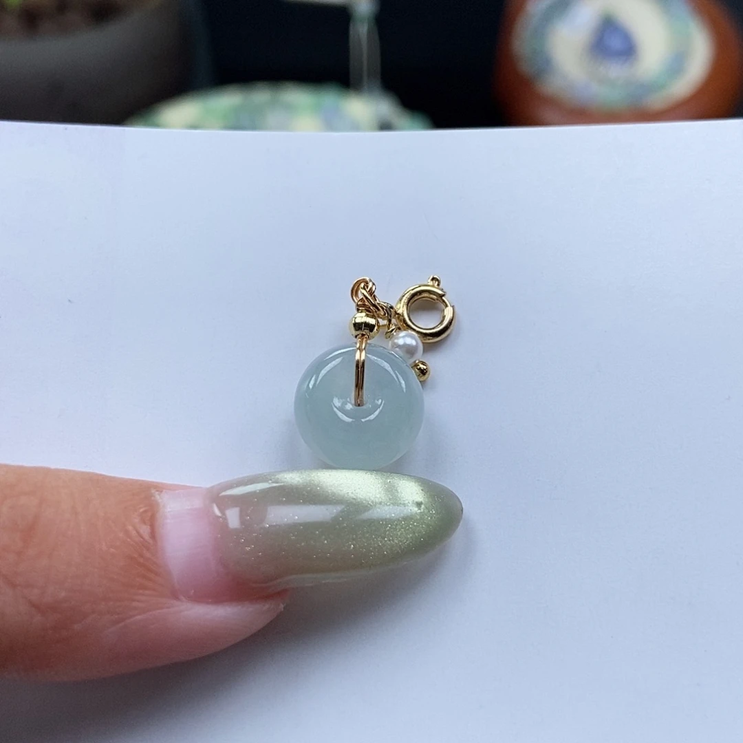 未镶嵌挂件翡翠吊坠