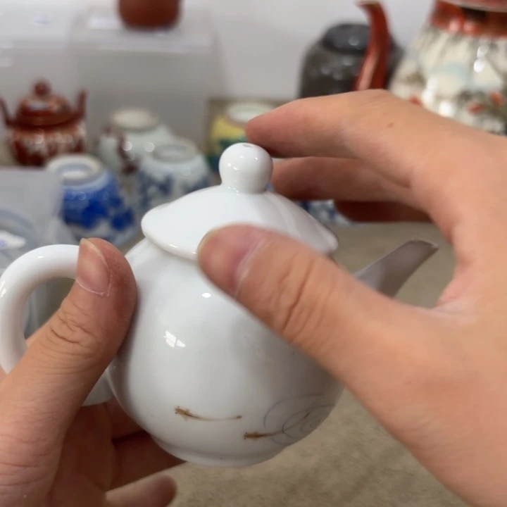 瓷片非常美丽好看的物品