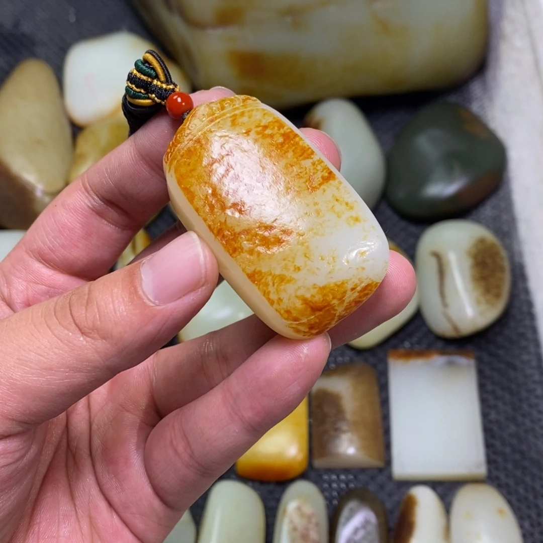 鳳****定制和田玉未镶嵌和田玉