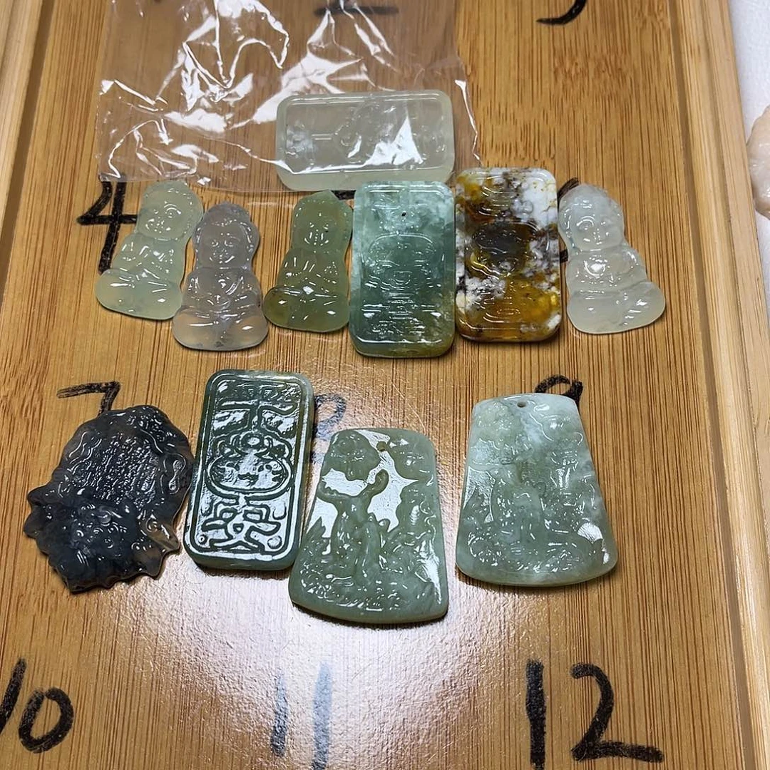 树***蛇纹石玉未镶嵌颈饰