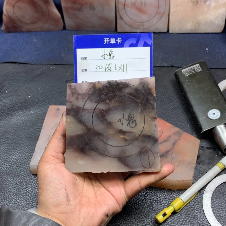 石英质玉手镯未镶嵌小****）定制手镯