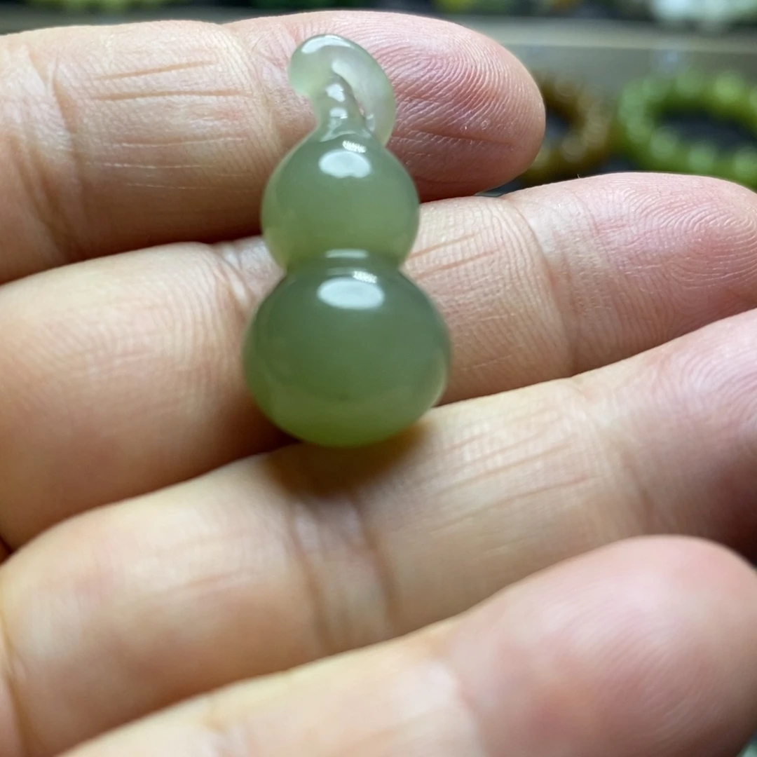 和田玉未镶嵌吊坠(不含链)