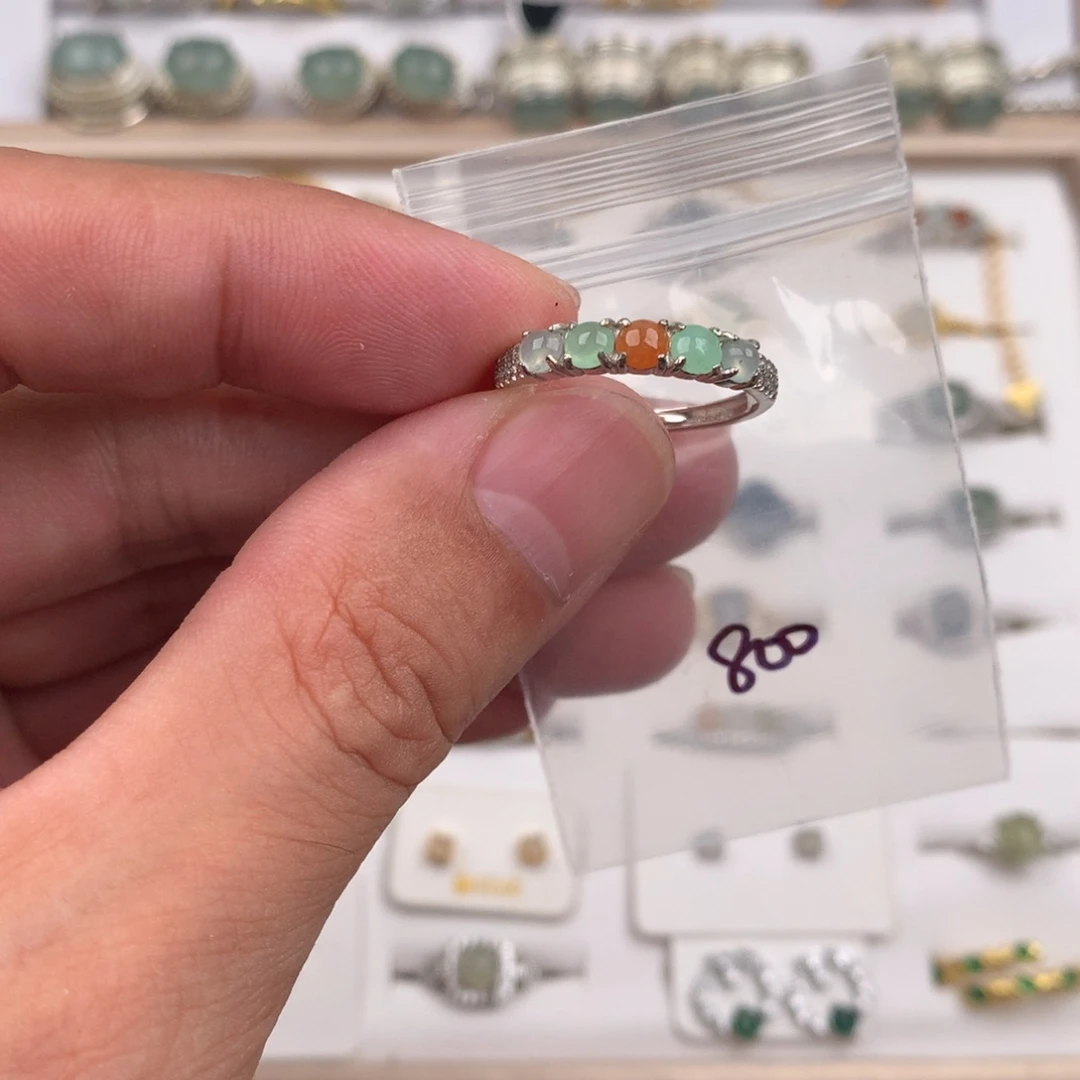 翡翠未镶嵌戒指800