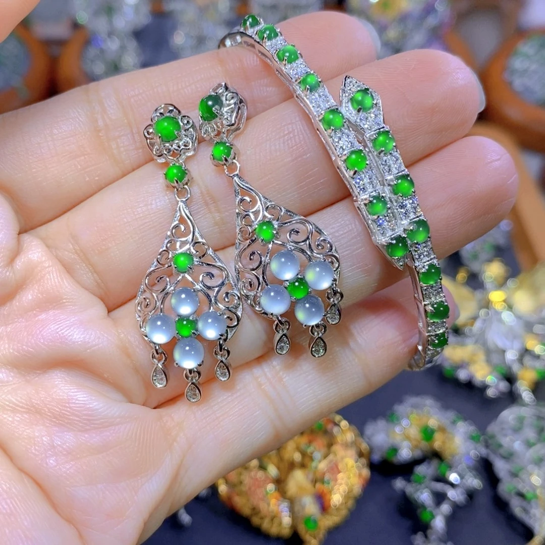 翡翠颈饰银S925镶嵌R****l天然翡翠