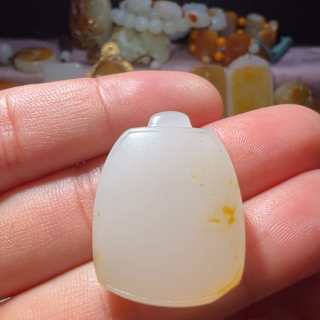 和田玉未镶嵌吊坠(不含链)