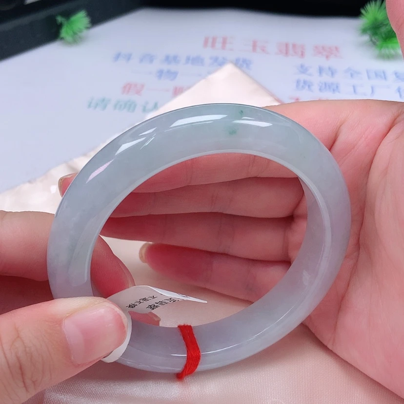【闪购商品】未镶嵌手镯翡翠60