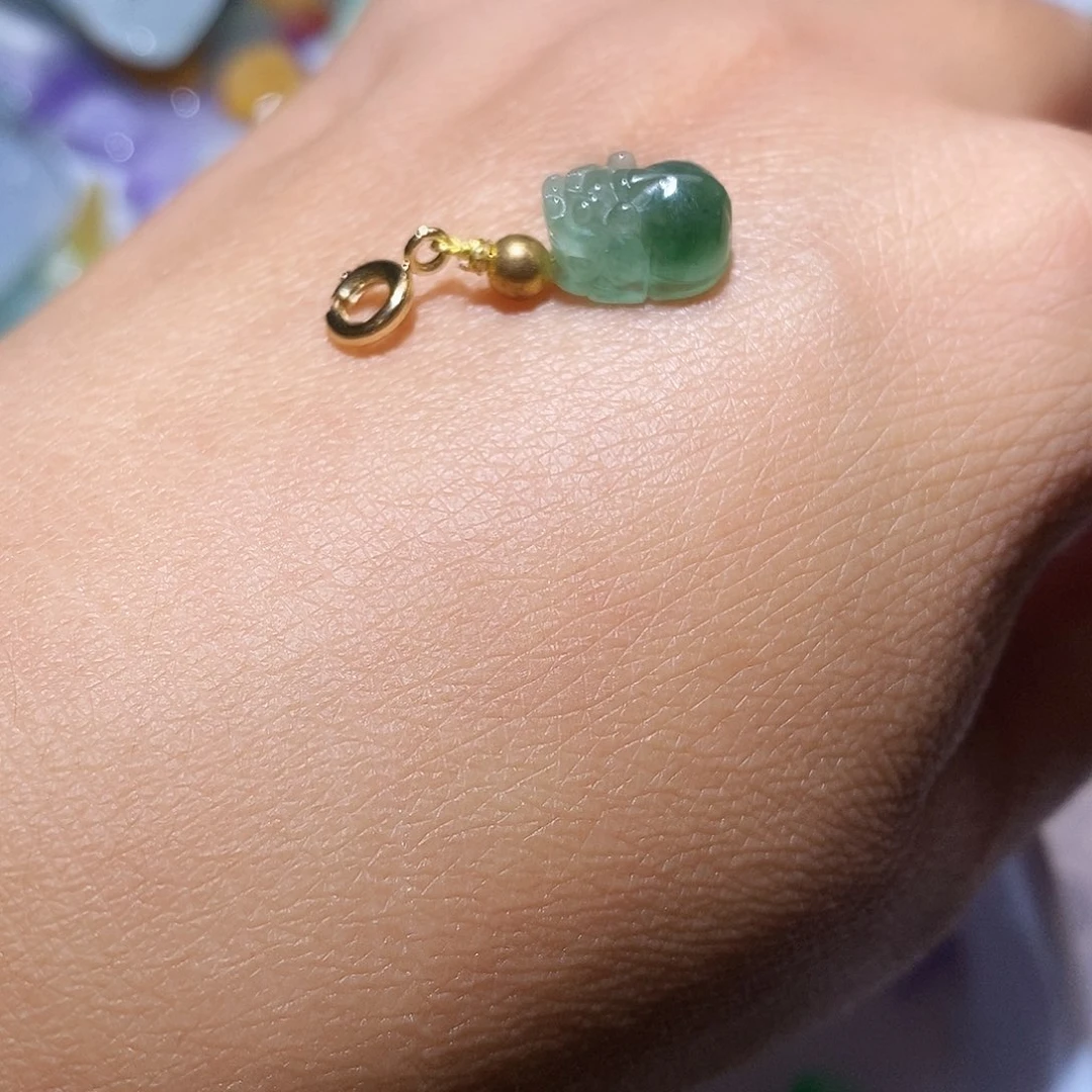 翡翠未镶嵌吊坠(不含链)051