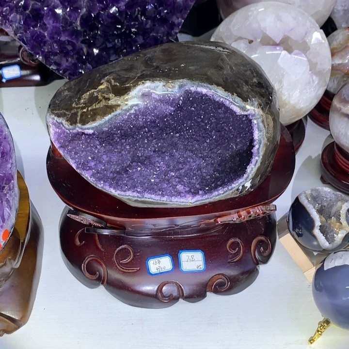 紫晶摆件未镶嵌莹
