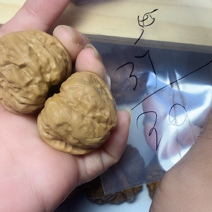 吊坠文玩核桃边37左右