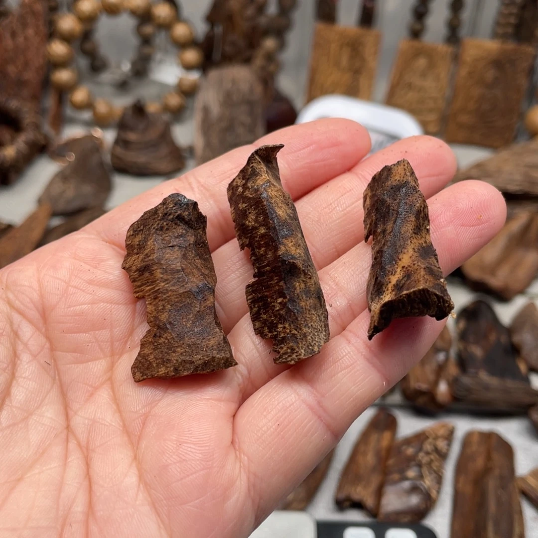 沉香沉香碎屑海南鸡母虫漏料