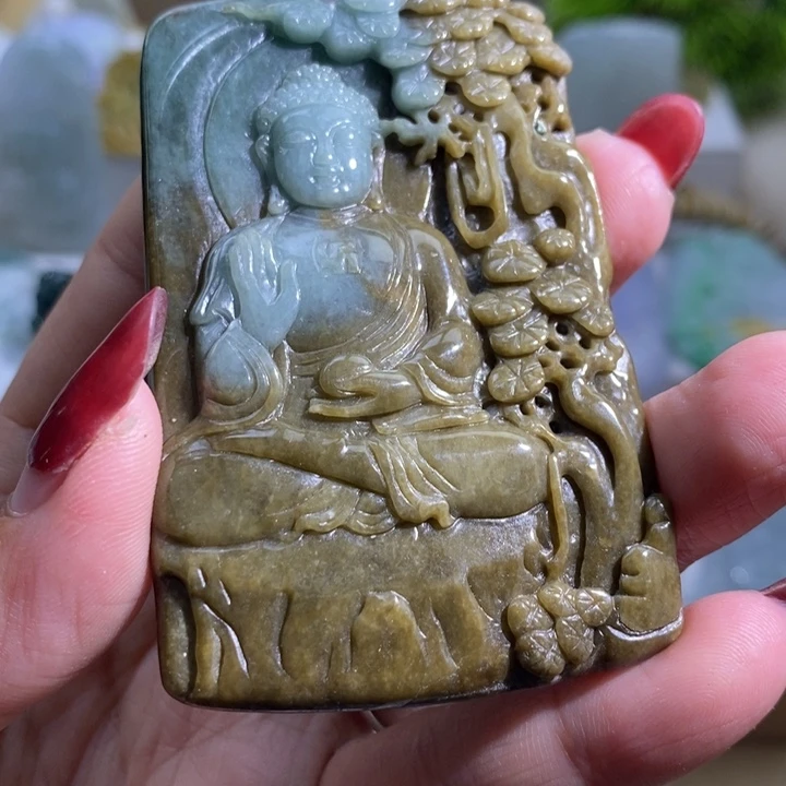 【闪购商品】翡翠挂件未镶嵌阿咪