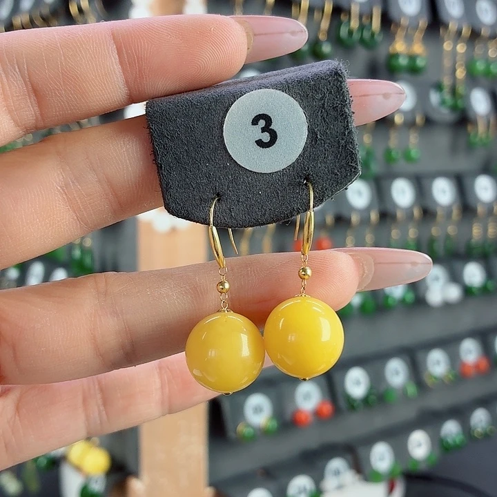 18K金镶嵌蜜蜡耳饰耳饰