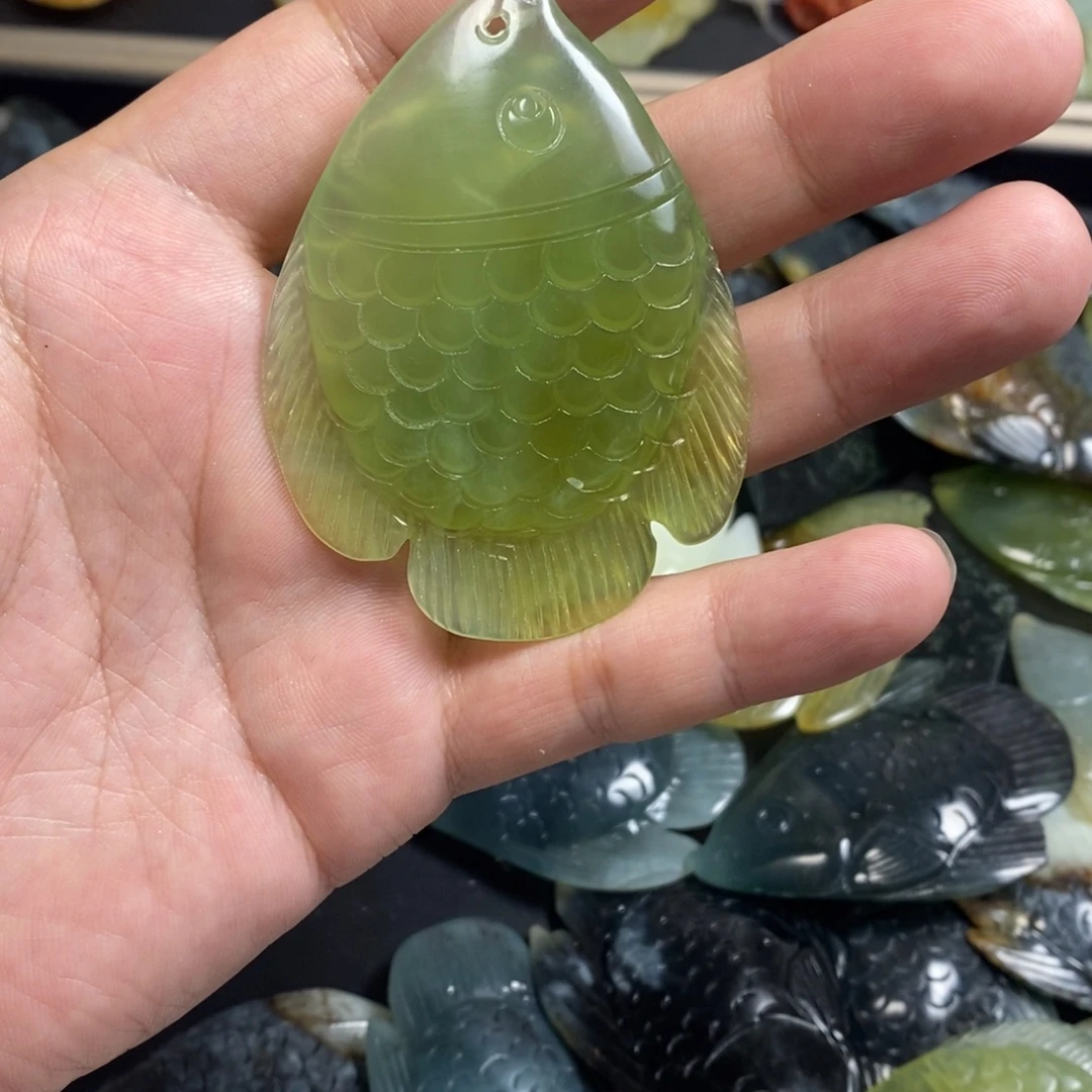 番***）未镶嵌蛇纹石玉吊坠(不含链)