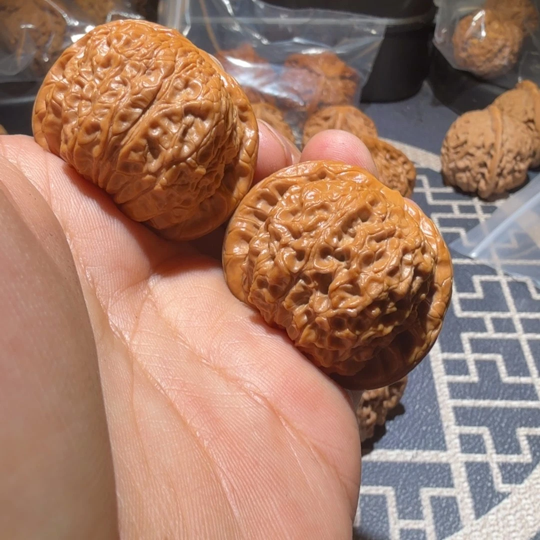 k***u把件猴头核桃血麒麟
