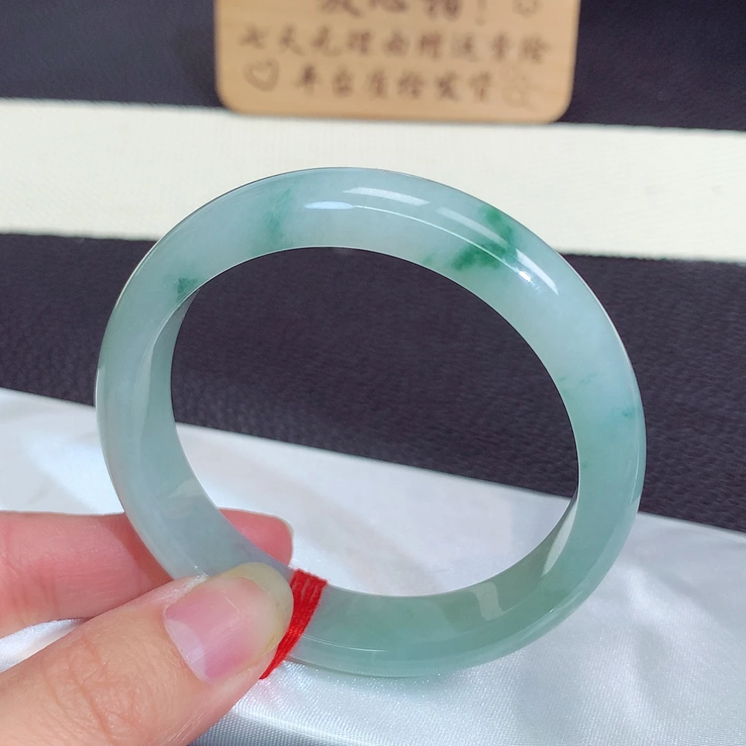 翡翠未镶嵌手镯4033