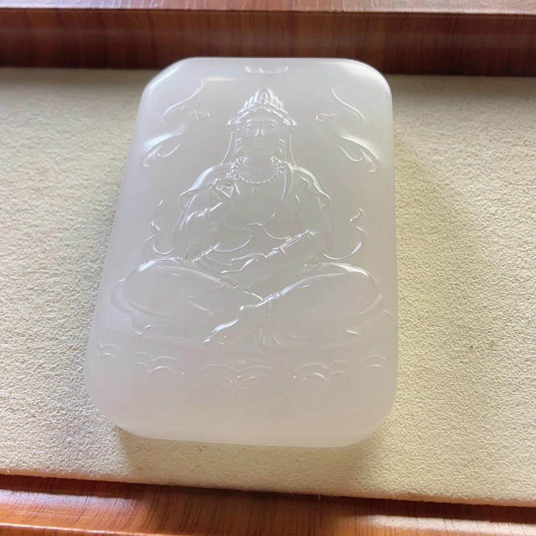 万***林颈饰未镶嵌石英质玉（金丝玉）新疆金丝玉