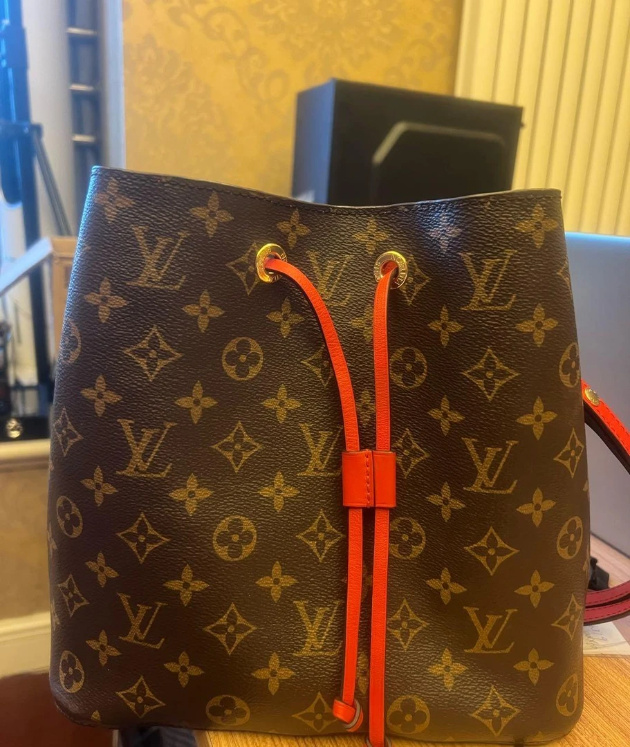 95新 路易威登手提包 16319