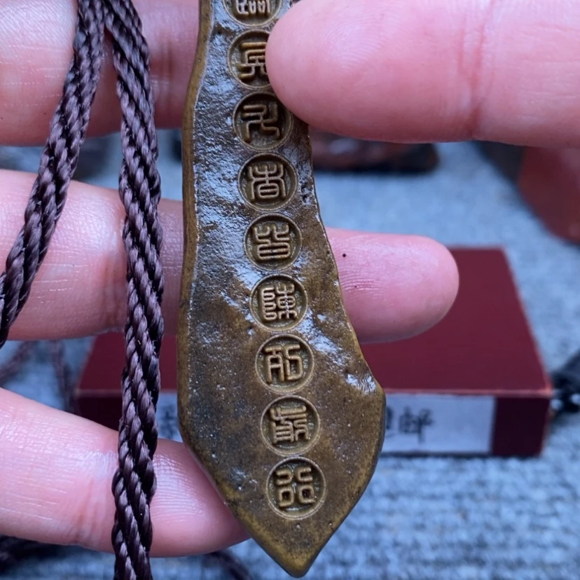 【闪购商品】原石雕刻手把件
