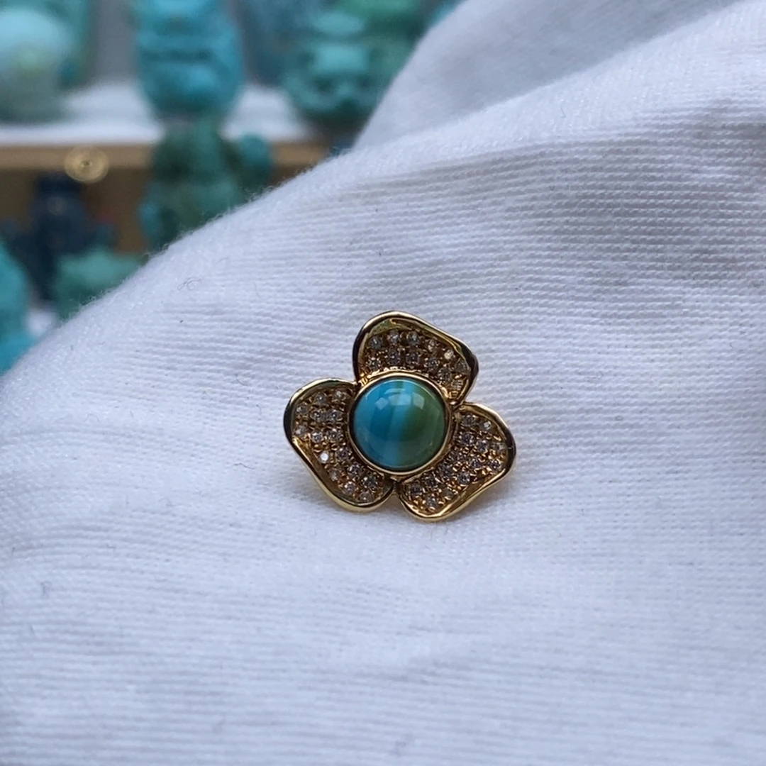 大***宝绿松石未镶嵌挂件