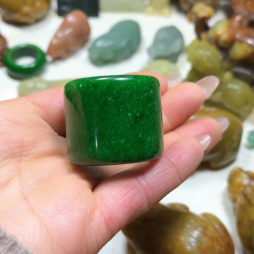 白玉菩提吊坠白玉菩提吊坠