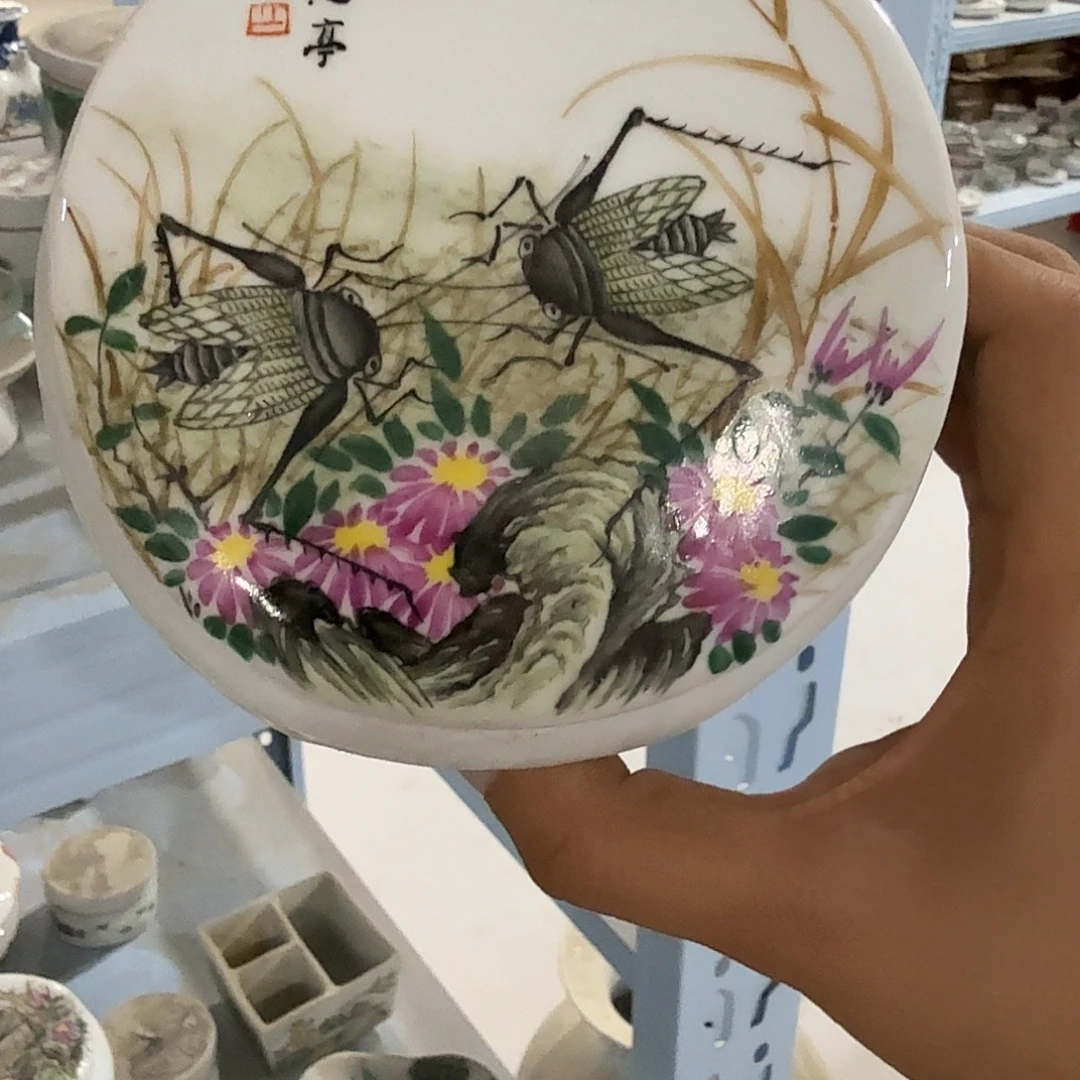 瓷片摆件等方式在不同部位上都