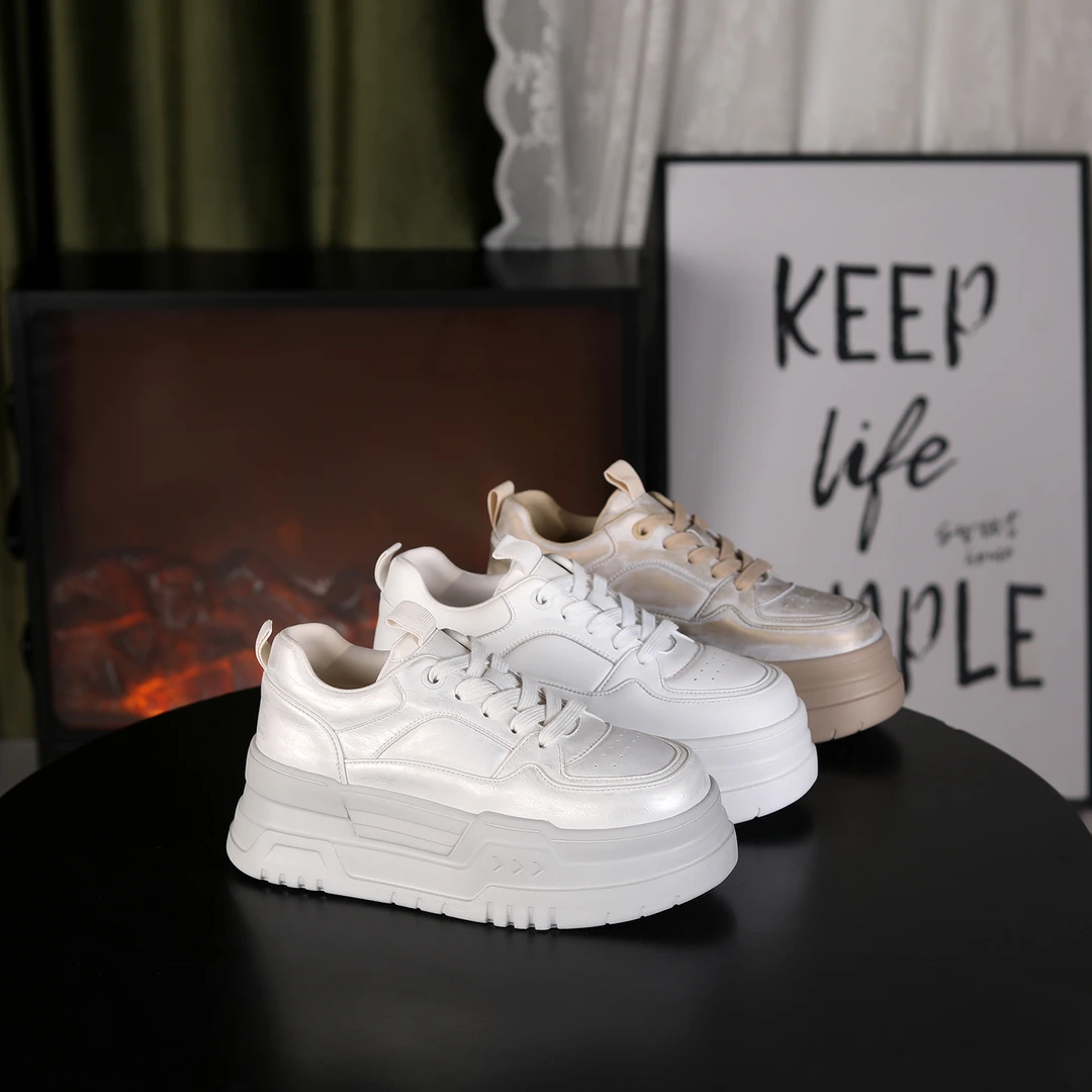 【阿布女鞋●澳白】时尚厚底增高6cm潮流百搭女士休闲鞋9572-8