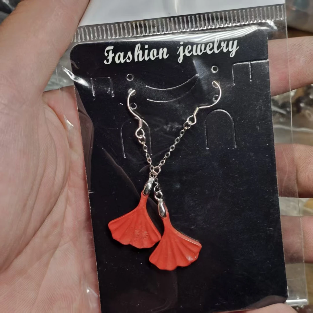 含辰砂工艺品（桃）银杏叶朱砂耳钉一对