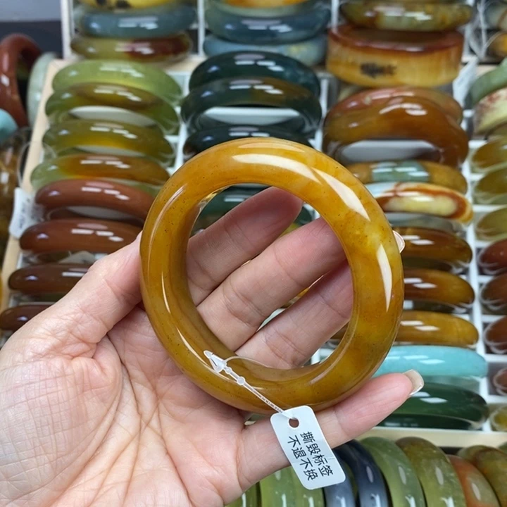 蛇纹石玉未镶嵌手镯56