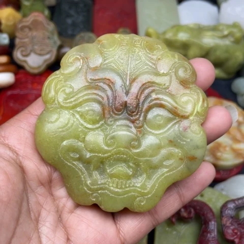 蛇纹石玉颈饰未镶嵌63