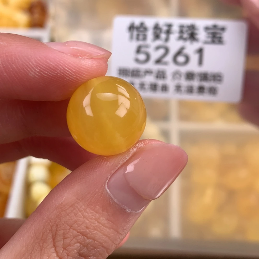 琥珀未镶嵌珠宝奇石15.6孔道磨损