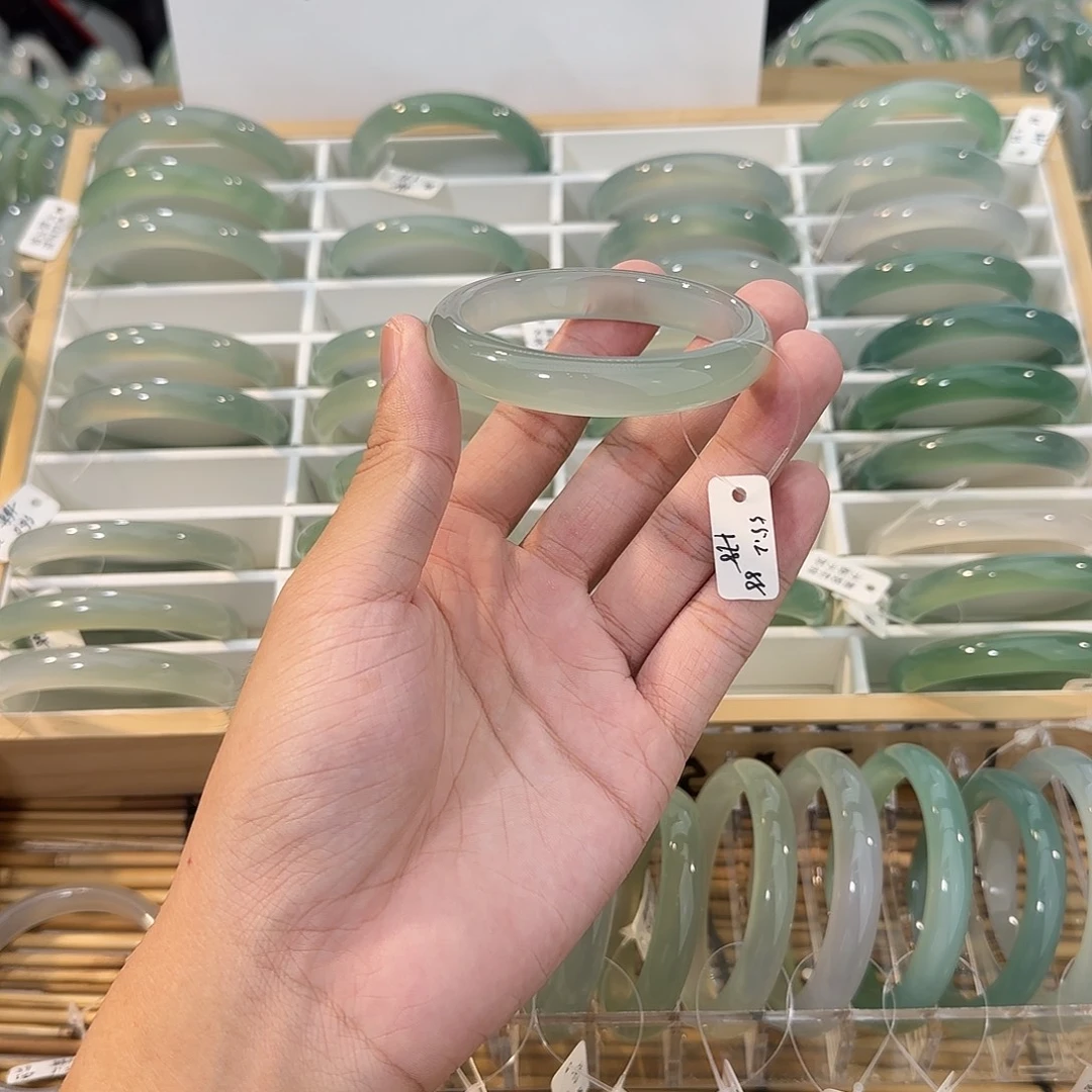 玛瑙/玉髓未镶嵌手镯圈口55.2