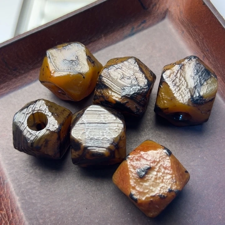 琉璃磁石玛恼一颗10米