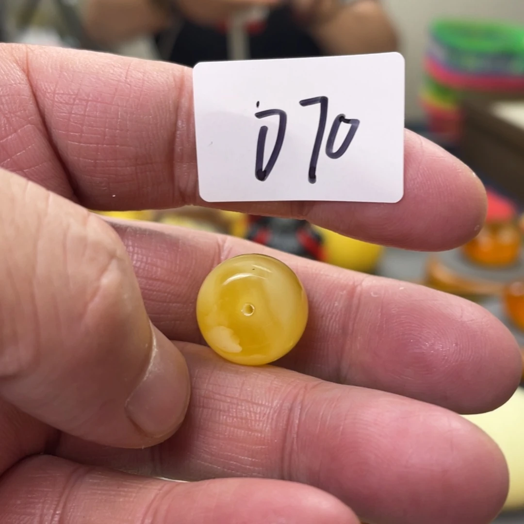 手链琥珀未镶嵌多样性发，发其中一件