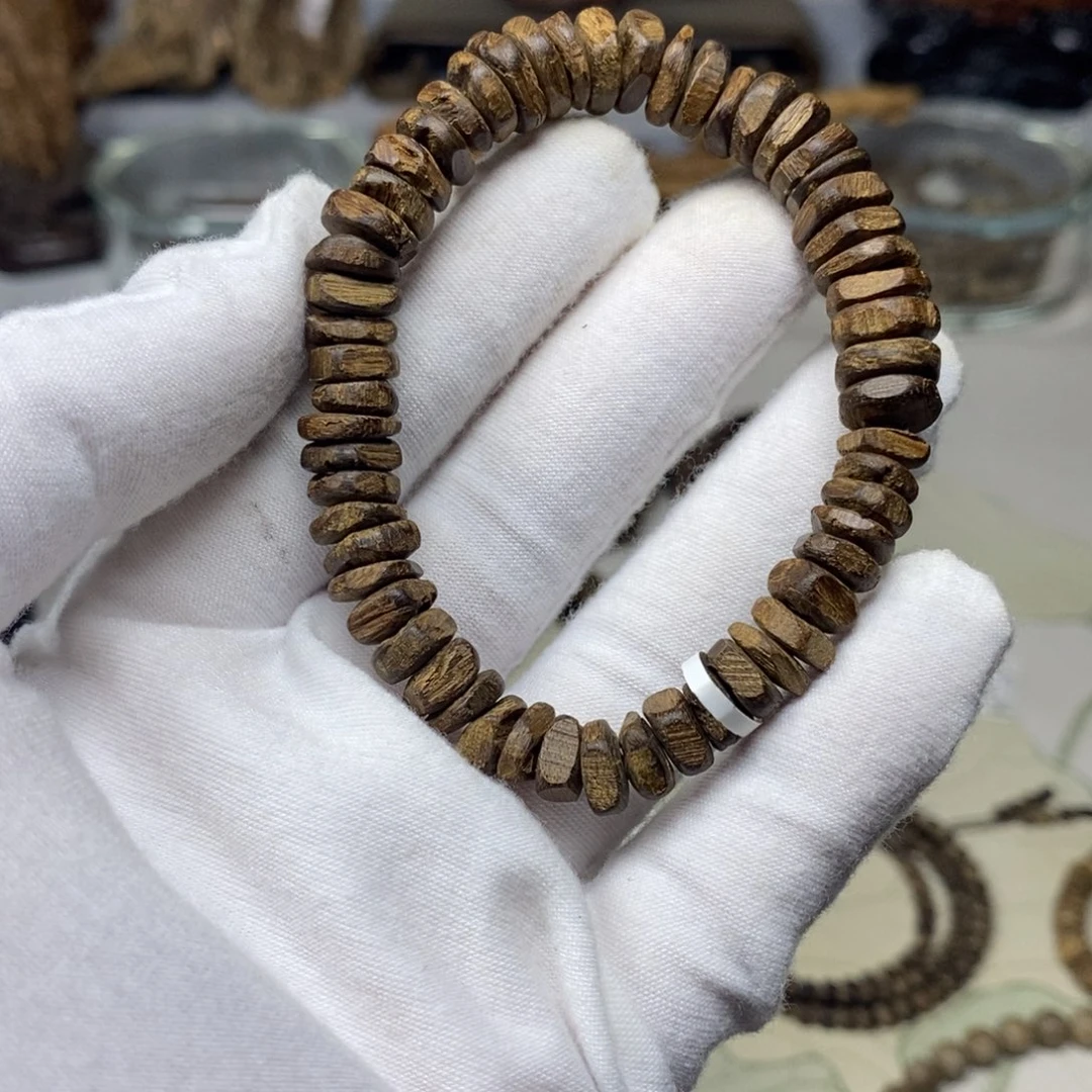 沉香手串马老奇 沉水片片 9.7克