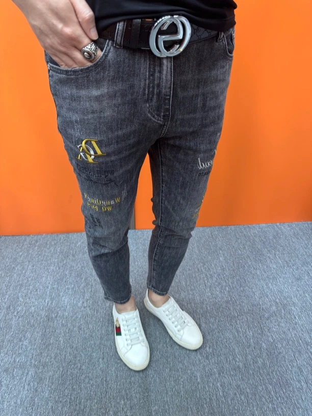 春夏九分牛仔裤刺绣小脚裤修身牛仔裤男士潮流时尚百搭弹力休闲裤