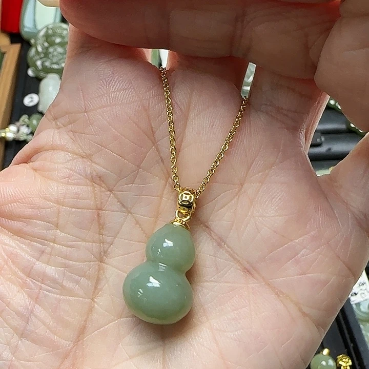 颈饰银S925镶嵌和田玉