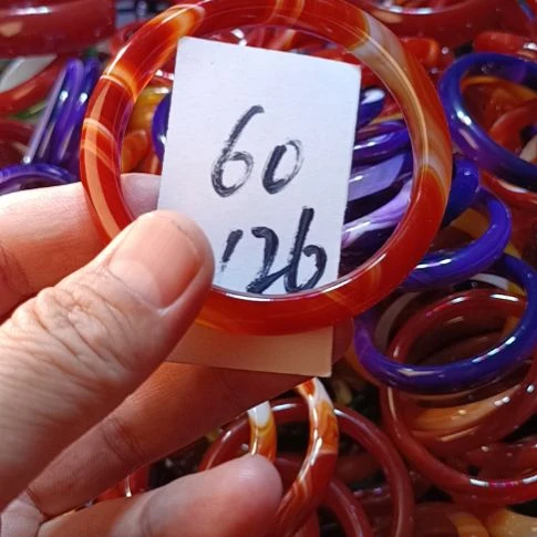 玛瑙/玉髓手镯未镶嵌