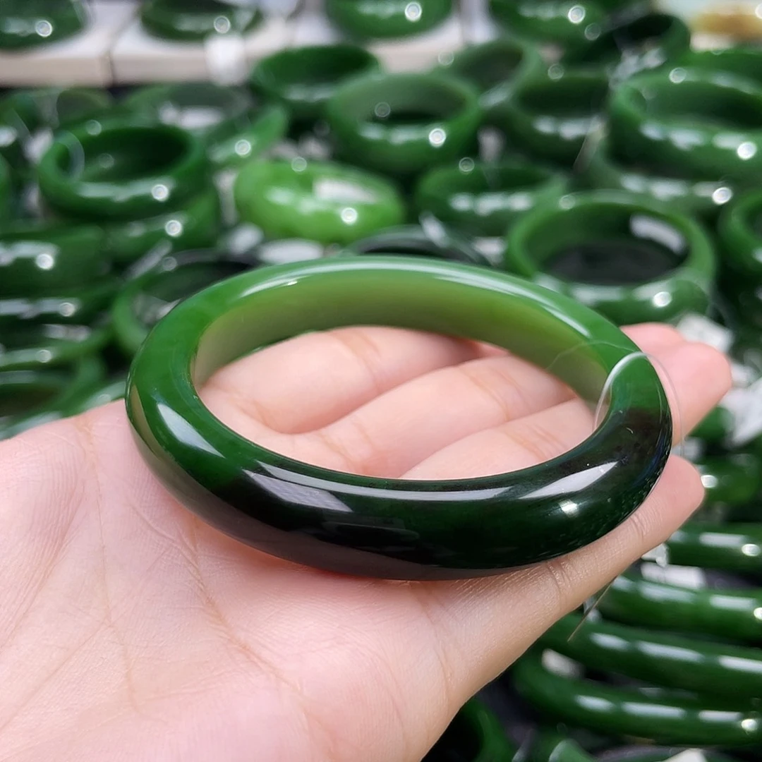 未镶嵌手镯和田玉（碧玉）