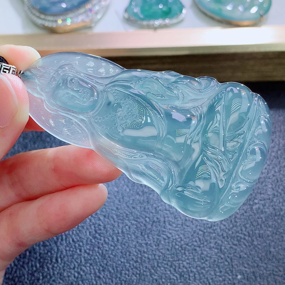 颈饰18K金镶嵌翡翠翡翠